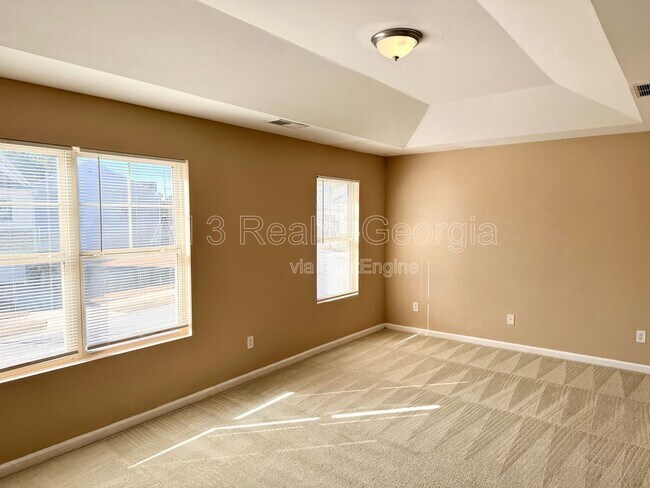 Building Photo - 2390 Camden Oak Way