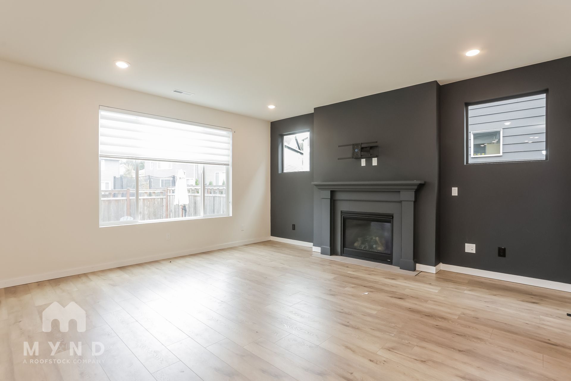 Building Photo - 33310 Crystal Ave SE