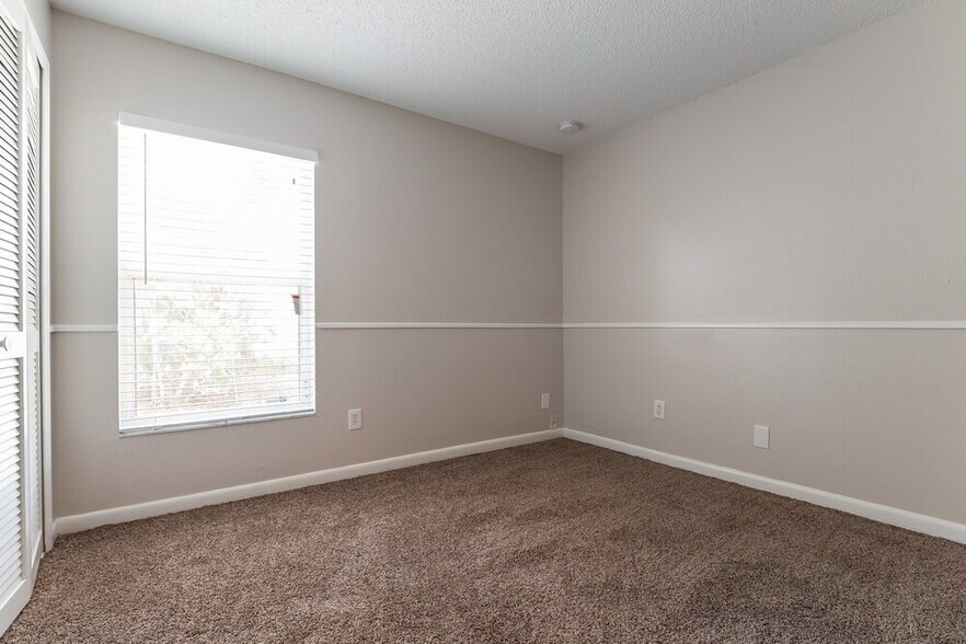 Building Photo - 1096 Manigan Ave