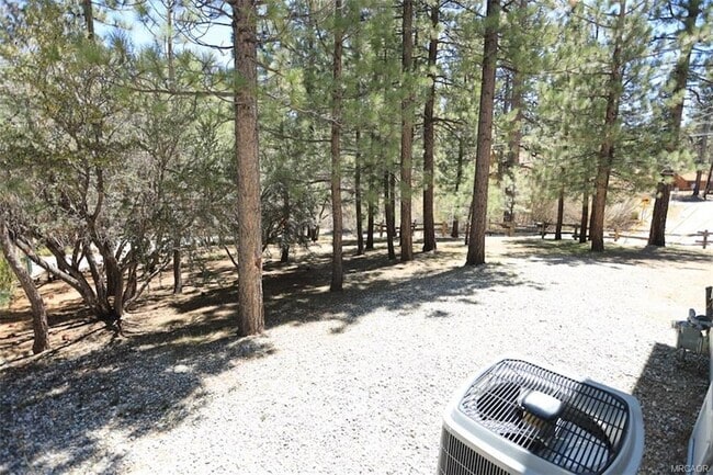 Building Photo - 1201 Fox Farm Rd