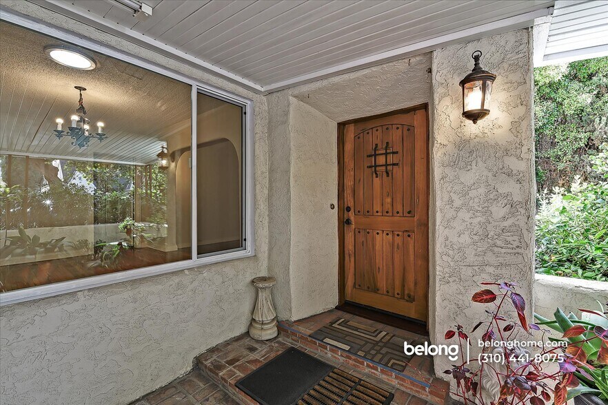 Building Photo - 8523 Alcott St