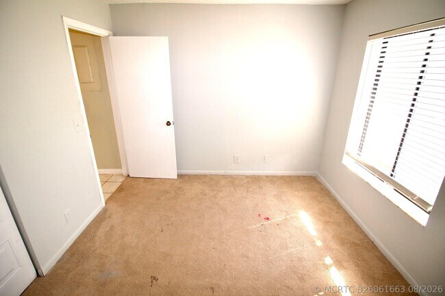 Building Photo - 6287 Scotch Pine Ln