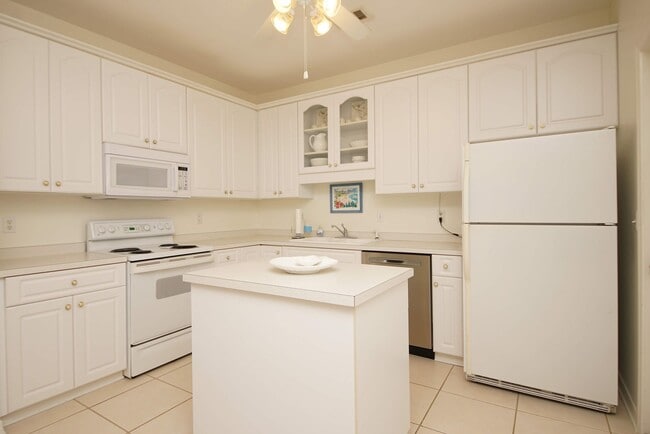 Building Photo - Townhome in Bluewater Bay