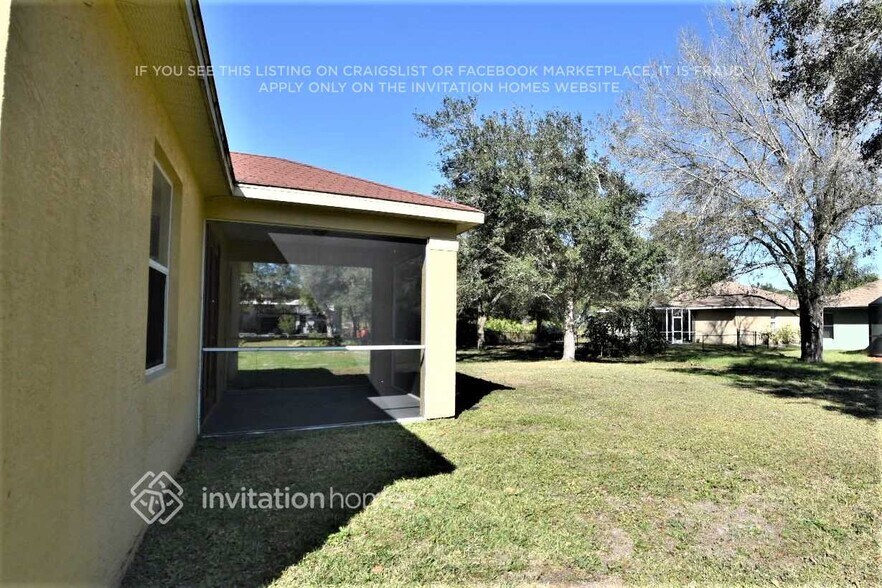 Building Photo - 2844 Wells Ave