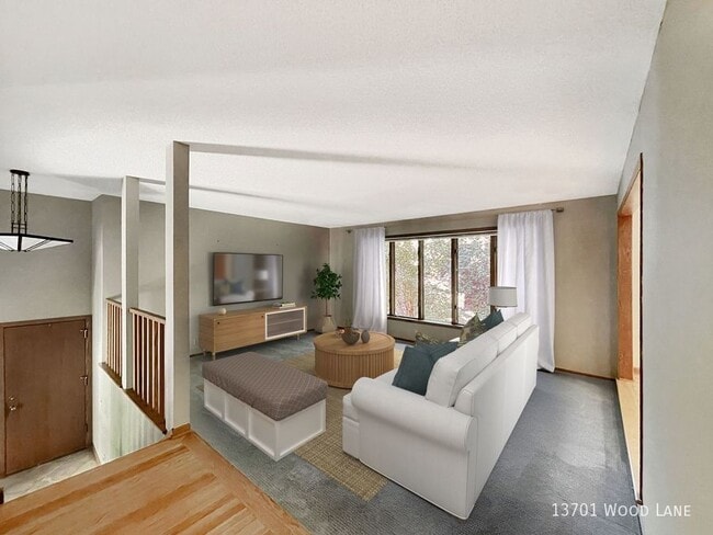 Building Photo - 13701 Wood Ln