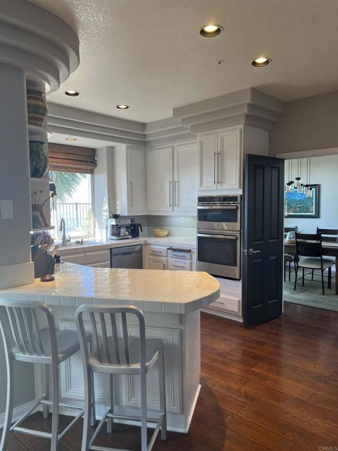 Building Photo - 1969 Woodland Heights Glen