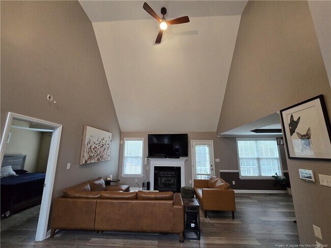 Building Photo - 135 Leggett Dr