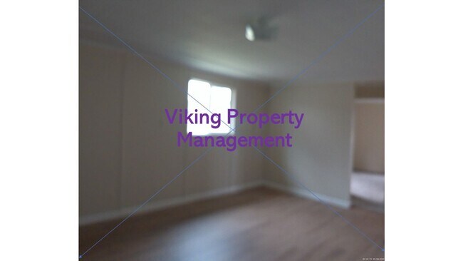 Building Photo - 603 NE Lookout Ave