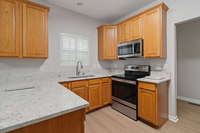 Building Photo - Charming 2-Story Home in Sought After Apex, NC