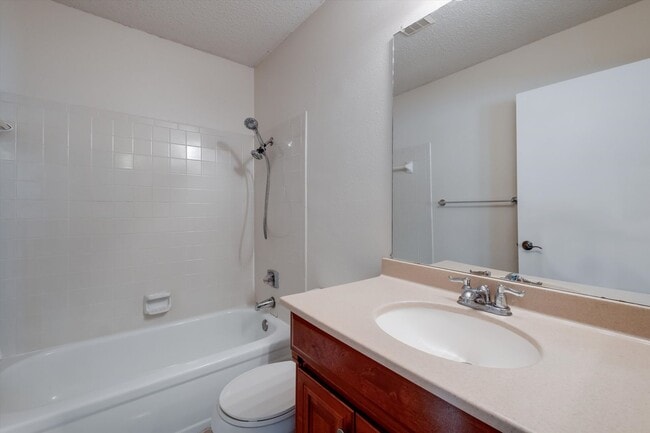 Building Photo - 8548 Echo Creek Ln