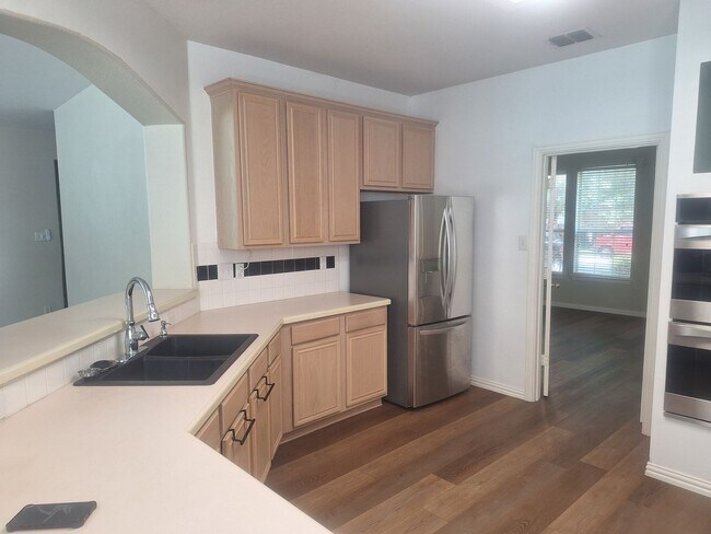 Building Photo - 5BR Fannin Farms Home with Dual Primary Suites & Pool