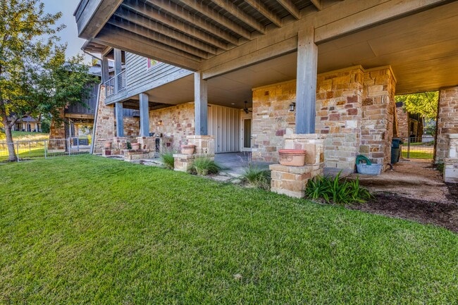 Building Photo - 2217 Seabiscuit Cv