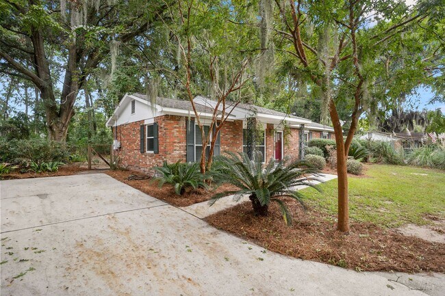 Building Photo - Port Royal SC Rental