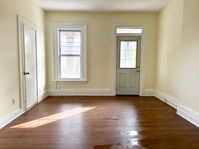 Building Photo - 545 Orange St