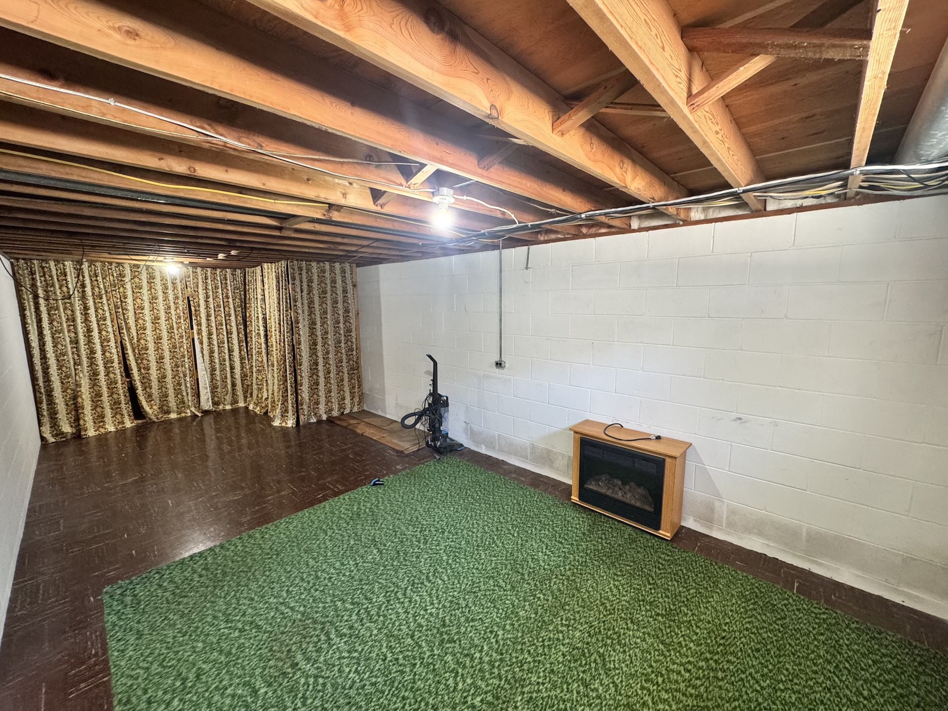 Building Photo - 860 3rd St