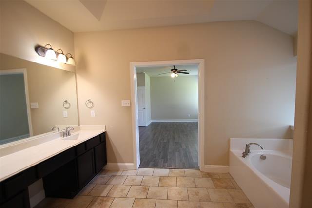 Building Photo - 3102 Flowering Springs Dr