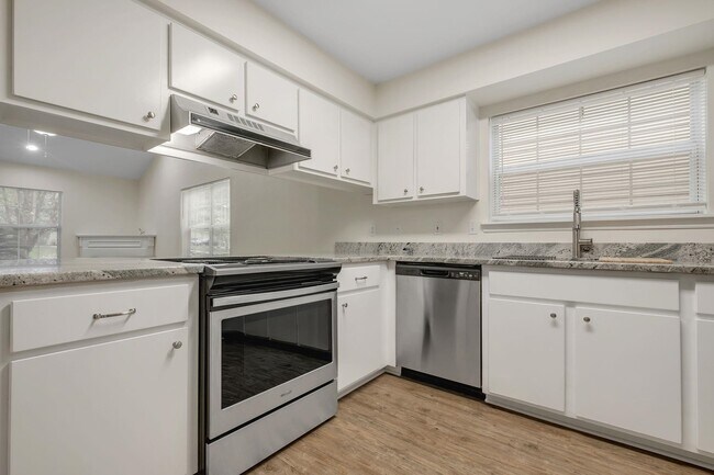 Building Photo - 4116 Silkbay Ct
