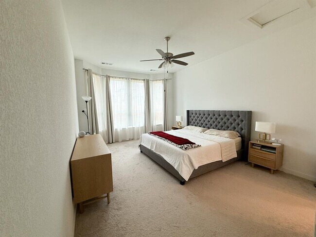 Building Photo - 4418 Hannover Wy