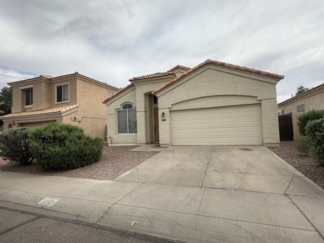 Building Photo - CONVENIENT CHANDLER LOCATION
