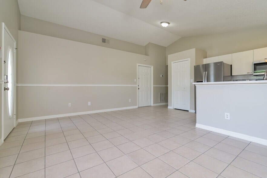 Building Photo - 305 Windford Ct