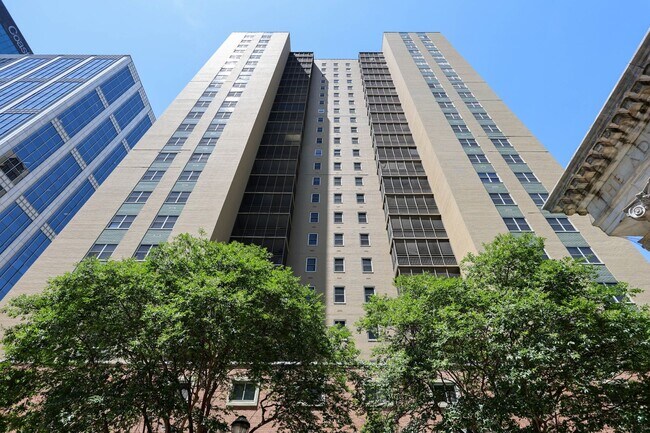 Building Photo - City Living High Rise