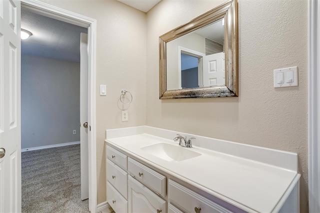 Building Photo - 2874 Stoneridge Dr