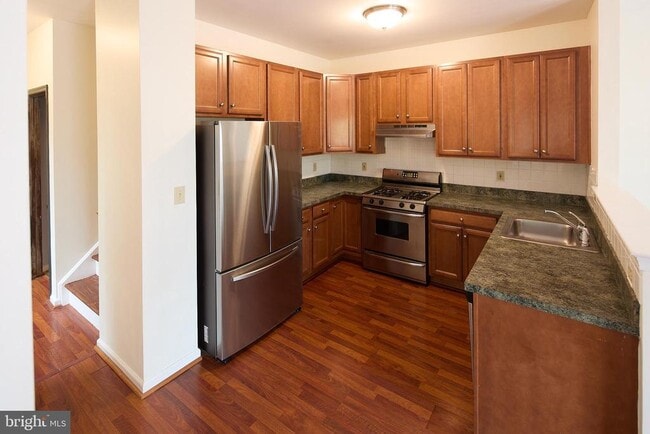Building Photo - 929 Shenkle Dr