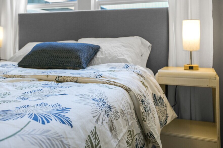 Building Photo - 4416 NE Prescott St