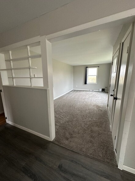 Building Photo - 8759 Stanton St