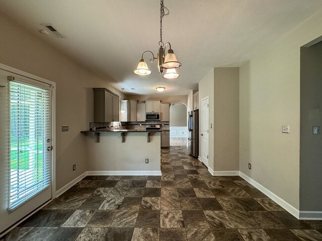 Building Photo - 267 High Leaf Dr