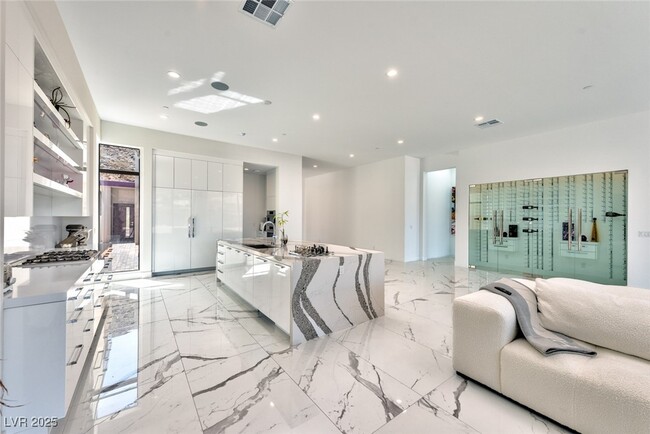 Building Photo - 702 Blackrock Rim Dr