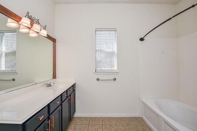 Building Photo - 20711 Rainmead Dr
