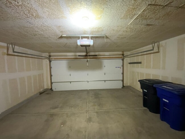 Building Photo - 4 Bedroom Single Story Home Available Near Paseo Del Norte Blvd NE & Universe Blvd NW!