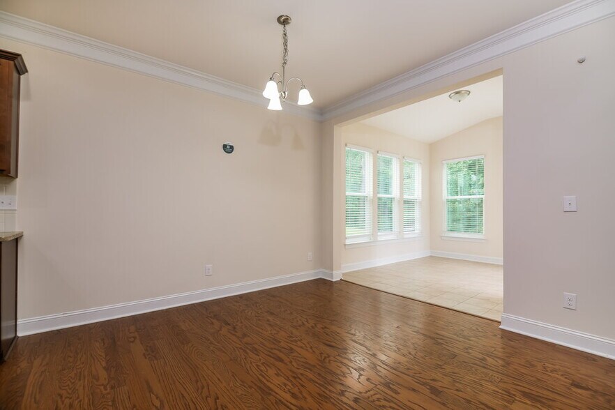 Building Photo - 9 Thimbleberry Cir
