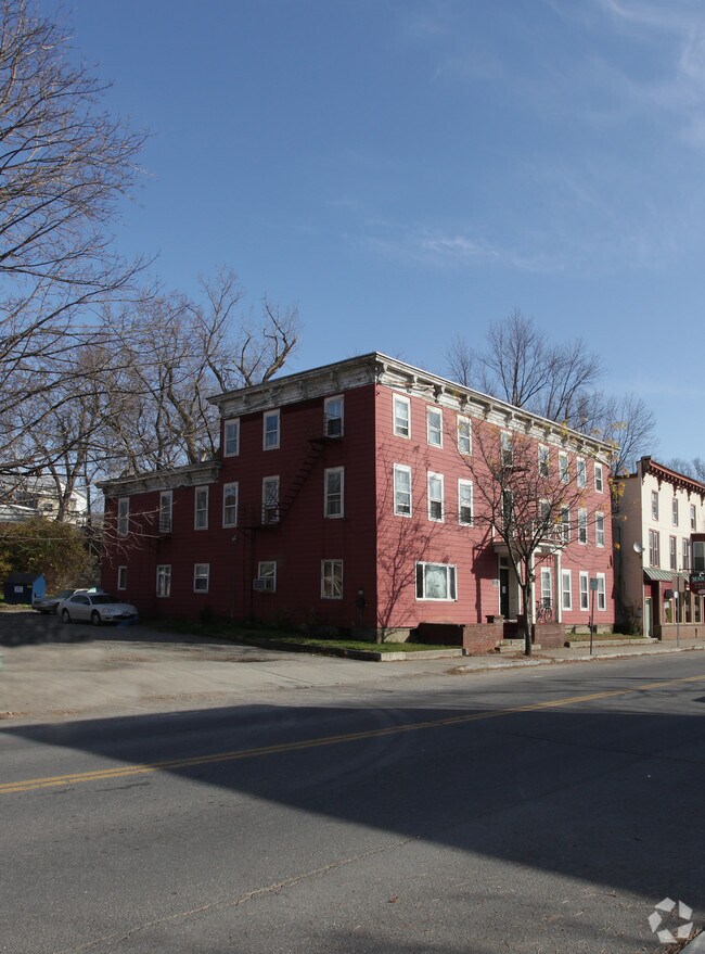 Building Photo - 3015 Main St
