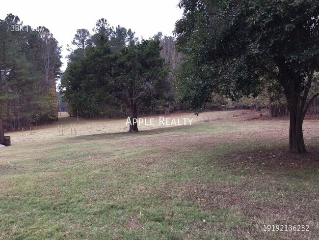Building Photo - 7115 Matthews Rd. - Available Mid May