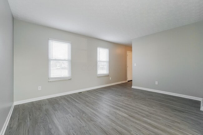 Building Photo - 7289 Timbercreek Ct