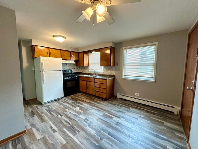 Building Photo - 11830 S Karlov Ave