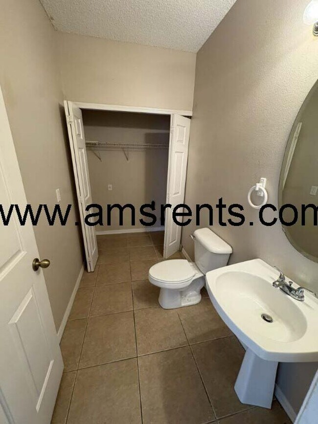 Building Photo - 2404 Condado Ct