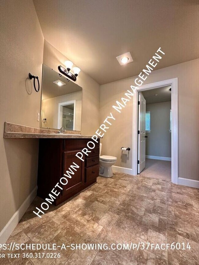 Building Photo - 4325 Oso Berry St NW