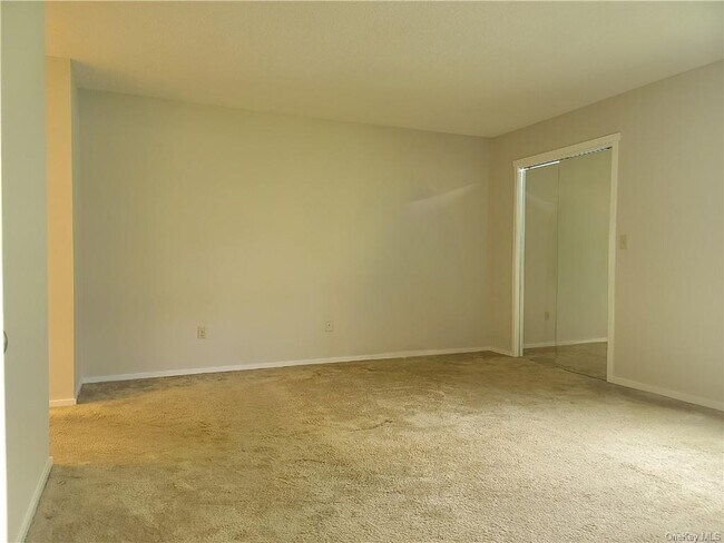 Building Photo - 384 Heritage Hills