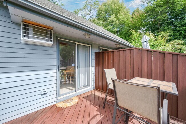 Building Photo - 1 Abbott Rd