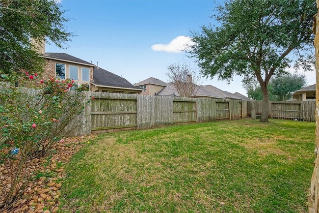 Building Photo - 16811 Kilgarth Dr