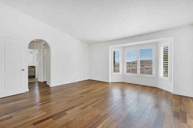 Building Photo - 12021 Falcon Crest Way