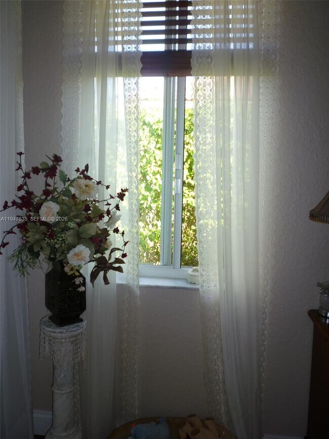 Building Photo - 644 Conservation Dr