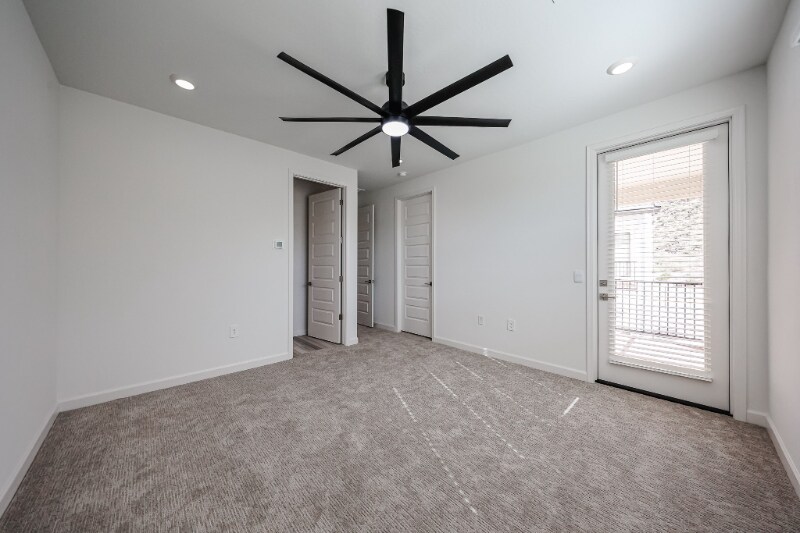 Building Photo - 1137 E Kachina Trl