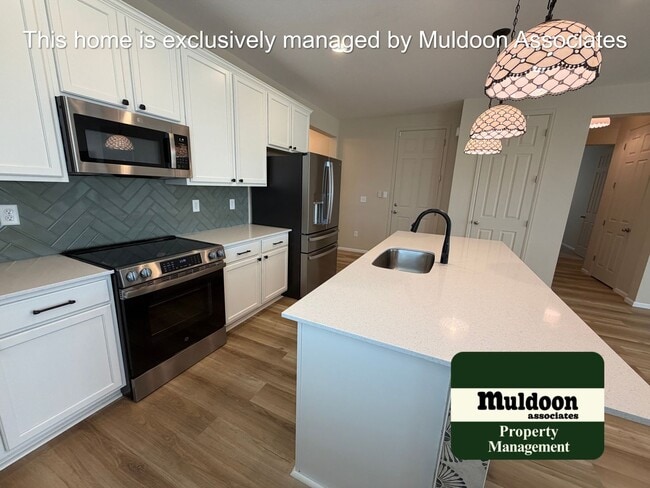 Building Photo - Beautiful modern rancher with everything on one level!