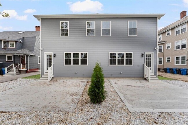 Building Photo - 47 Windsor Rd