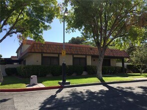 Building Photo - 241 Misty Isle Ln