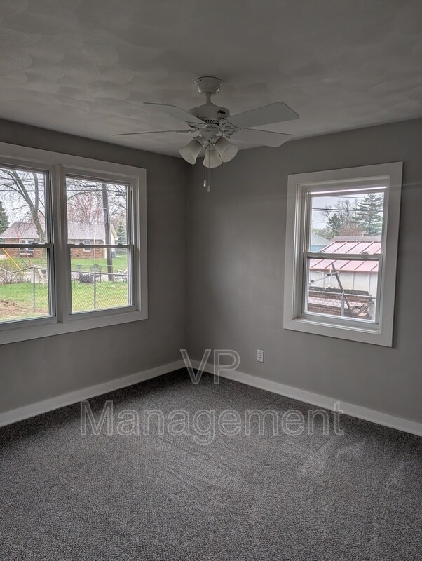 Building Photo - 7107 Volquardsen Ave